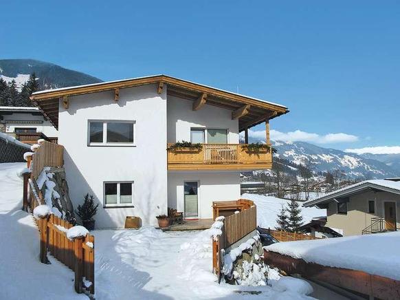 Zillertal Ferienwohnung für 3 Personen in Ferienhaus in Mayrhofen